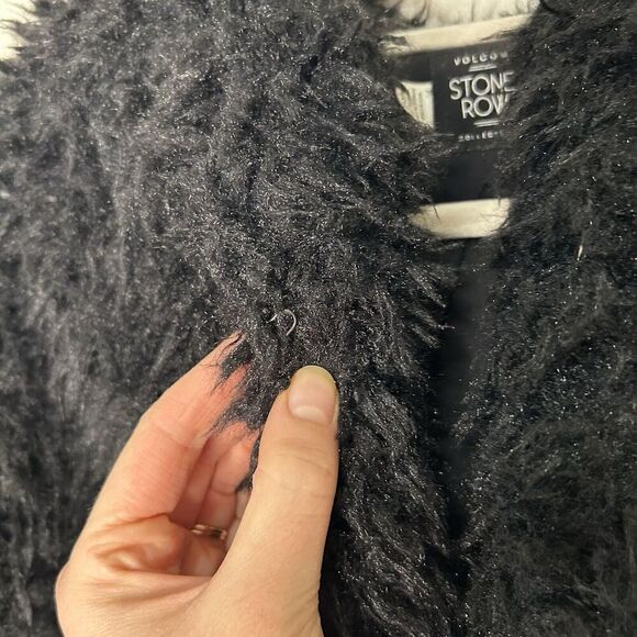 Volcom Stone Row Black Faux Fur Shaggy Jacket Size Small Long Sleeve Hooded Coat - Picture 4 of 10